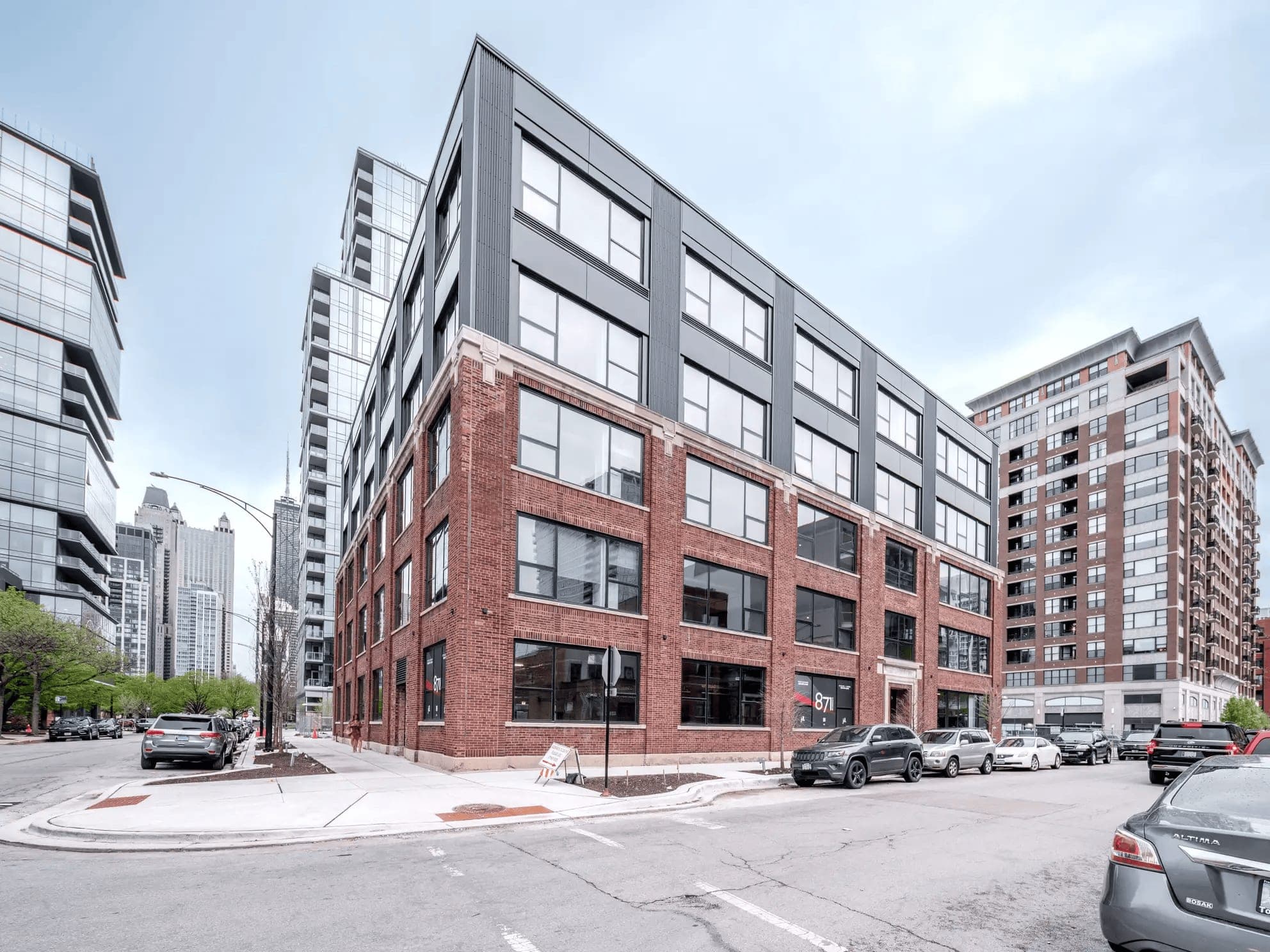 871 N Franklin