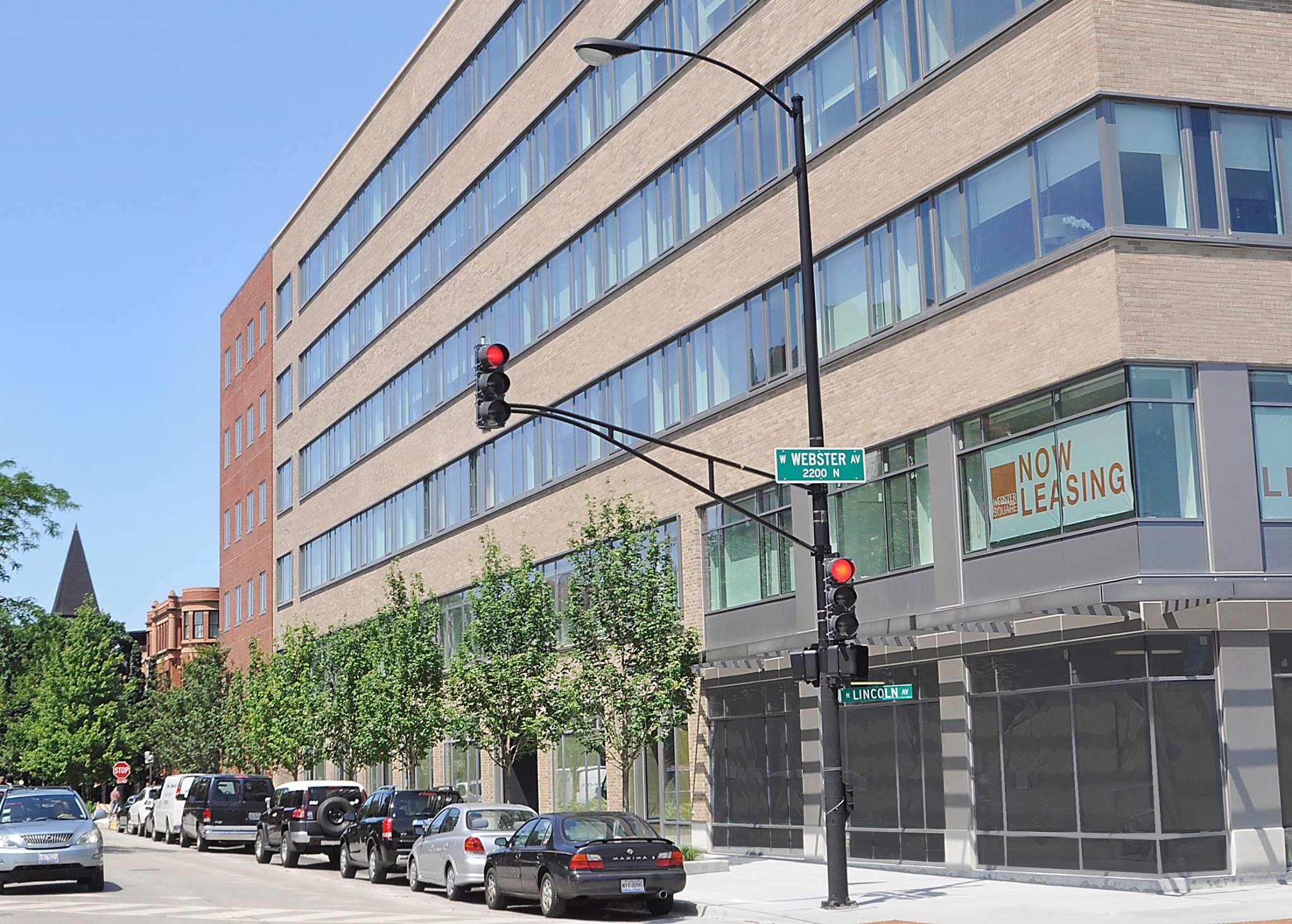 webstersquareapartmentsexterior IllinoisShade